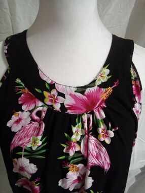 Hawaii Hangover Tropical Pink Hibiscus & Flamingo Halter Tank on Black L